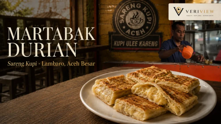 Martabak durian di Sareng Kupi Lambaro, Aceh Besar, disajikan di atas piring putih